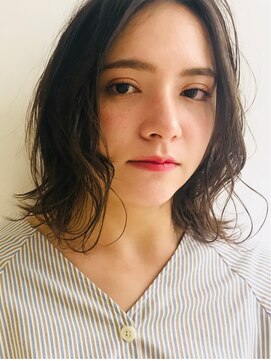 アピッシュ シェリ(apish cherie) ゆるパーマボブ