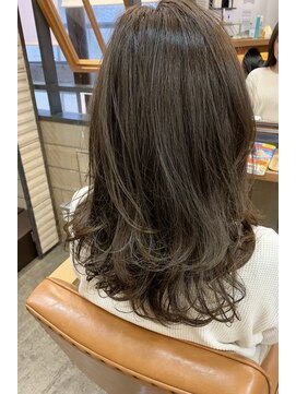 トリックスタンダードナチュラル(TRICK STANDARD Natural) オリーブベージュ