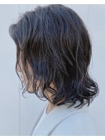 ユノ(juno)&nbsp;メンズミディアム　アッシュブラック　カルマパーマ