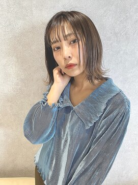 アースコアフュールボーテ 新潟中野山店 (EARTH coiffure beaute) 外ハネミディアムスタイル