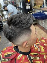 スピナーバルベアリーア(SPINNER BARBERIA)&nbsp;スキンフェード