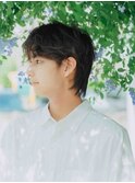 スーツ短髪ツーブロック束感モテる黒髪ニュアンスパーマ流行