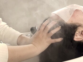 リソー(Lisoo)の写真/プログラムの一環で、毛穴を整えるためのヘッドスパ＊美しい髪へ導く為のケアが充実しています◎