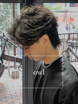 アウル 心斎橋(owl)の写真/【浮き癖解消、理想のシルエットへ。】ダウンパーマで気になるボリュームを抑え、洗練されたスタイルを