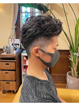 リラ(Rira) スパイラルパーマ