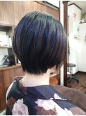 シルエットも美しく!ショートヘア♪