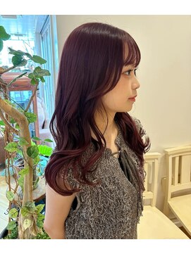 ビビアンロッソ(Viviean Rosso) 韓国小顔巻き×ブリーチなしワインレッドカラー