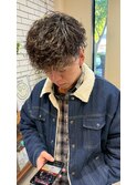 爽やか波打ちツイストスパイラルパーマツーブロックメンズ