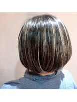 ヘアサルーンフラミンゴ(Hair saloon FLAMINGO) ハイライトカラーボブ