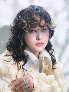 シオン(shion) 顔周りレイヤーミディアム前髪カット似合わせカット_F21351