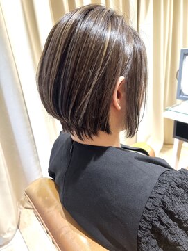 ネオリーブサイン 大森店(Neolive sign) くびれショートボブ 白髪ぼかしハイライト 大森