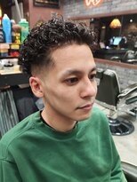 フォーコーナーズカットショップスリーセント 栄(FourCornersCutShop 3/cent) 極道パーマ/フェードカット/宮城リョータパーマ