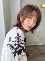 ロア 四条河原町店(LoRE)&nbsp;ピンクベージュのショートウルフ｜艶仕上げ｜外ハネショート