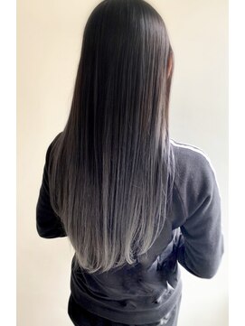 エル セルカ 高田馬場(el CERCA) 外国人風バレイヤージュグラデーション×ホワイトシルバーカラー