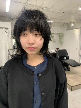 キャスト(cast) 【cast】ハイレイヤー/ウルフカット/暗髪/マッシュウルフ