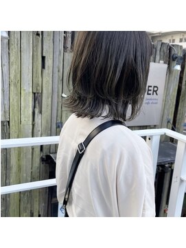 ミント(mint) オリーブグレー/オリーブグレージュ/くすみカラー/赤み除去