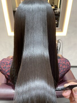 スティルエレ(STILL ere) 【ホリスティック美髪矯正】