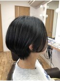 丸みを意識したショートヘア
