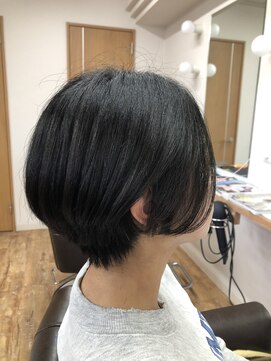 エクセル(excel) 丸みを意識したショートヘア