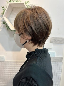 ブルーム コスタ(Blume COSTA) 360度ステキな上品な大人丸みショート