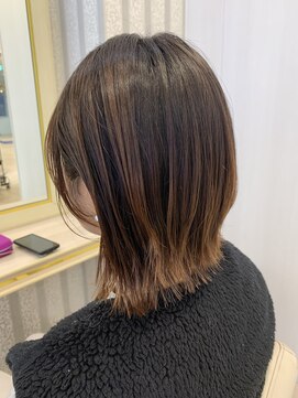 アッシュ 仙川店(Ash) 大人かわいい小顔外ハネミディアムボブ前髪なし20代30代40代50代