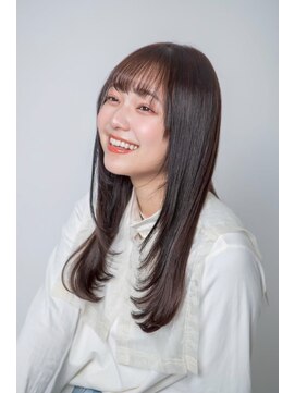 ルフュージュ バイ プロデュース 相模大野店(Refuge by Produce) チョコレートブラウン/レイヤーカット/ストレートロング