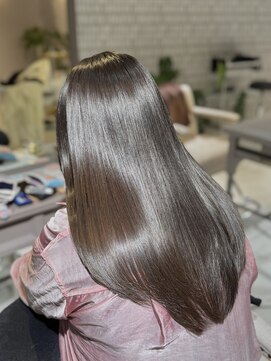 アイノアテネット(AInoa TENET) ツヤ感アッシュグレージュ×ナチュラルストレート