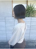 顎下1センチ切りっぱなしボブ