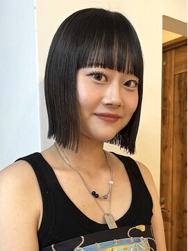 ロティー(loty) ボブ 髪質改善 縮毛矯正 酸性ストレート 前髪 暗めカラー 20代