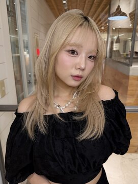 レイヤースタイル×ブロンド