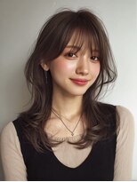 ハーツ(Heart's)&nbsp;ミディアムレイヤー×白髪ぼかしカラー30代40代50代60代