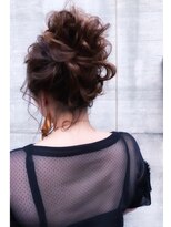 ヘアセットサロン プティ 神戸三宮(petit)&nbsp;ルーズ高めお団子スタイル