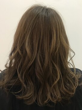 アディクト(ADDICT) カーキミディスタイル