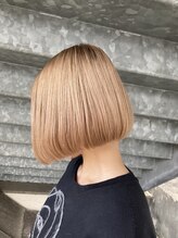 コワファースト 別府 ハイトーンベージュ☆前下がりボブ