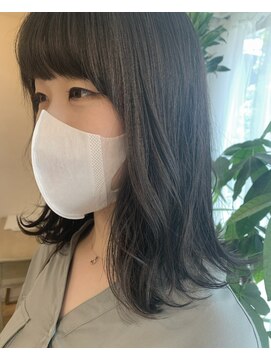 インビテーション(invitation) 黒髪 × ミディスタイル