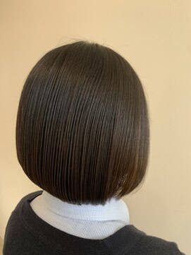 アドラーブル 女池店(adorable) 20代30代40代前下がりストレート丸みナチュラルショート