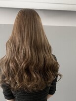 レエラ(LeLa)&nbsp;艶・透明感あるグレー