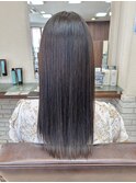 髪質改善プラチナツヤ髪ロング
