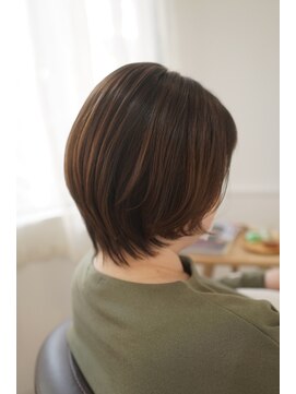 キキコウベ(kiki-kobe) 【40代 レイヤーボブスタイル】カット＋イノアカラー