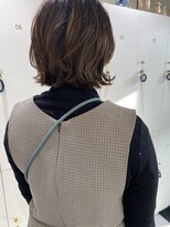 オーシャン(Ocean)&nbsp;レイヤーカット きりっぱなしボブ ブラウンカラー 髪質改善