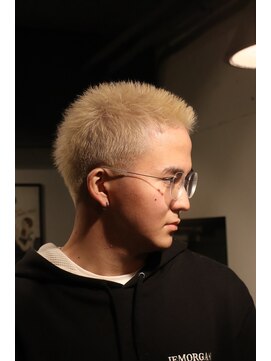 ツーエイチ 新宿(2H) ハイトーンボウズ