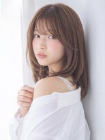 リビンバイアフロート(Livin by afloat)&nbsp;ミディアムレイヤー顔まわりカットくびれヘア韓国ヘア