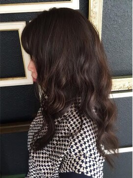 ニューヨークコレクション(New York Collection) じわじわ来てます！クールな女性の大人のブルーアッシュ。