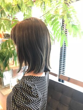 グランツ デザイナーズサロン(GLANZ Designer's Salon) アッパースイングボブ