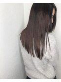 ピンクベージュ