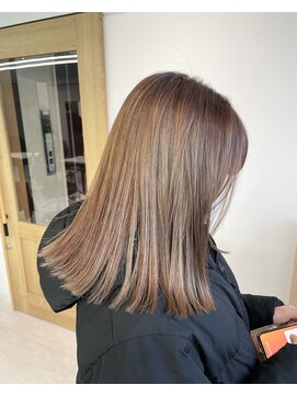 エル 北千住(elu) モカミルクティーグレージュ【高橋担当】