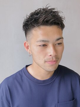 フランクスバーバーリザーブ 人形町店(FRANK’S BARBER RESERVE) アップバングショートソフトツイスト　ｙ