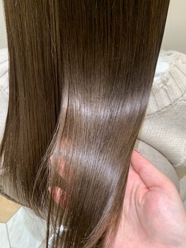 ムーン ティコブラーエ(moon tico brae) 2月(チェリーブラウン/フェミニンロング/モードヘア)