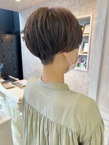 キャアリー(Caary)&nbsp;福山市美容室Caary 刈り上げ女子 丸みエレガントショート
