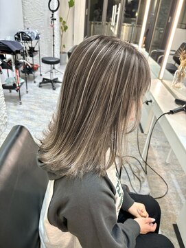 ブレンド 渋谷(BLend) ハイライトカラー前髪アンブレラカラーこなれミディイメチェン